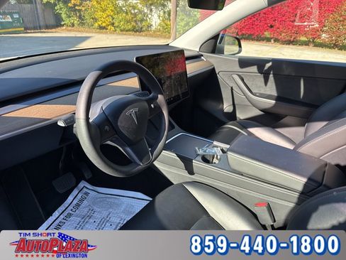 Used 2021 Tesla Model Y Long Range image 27
