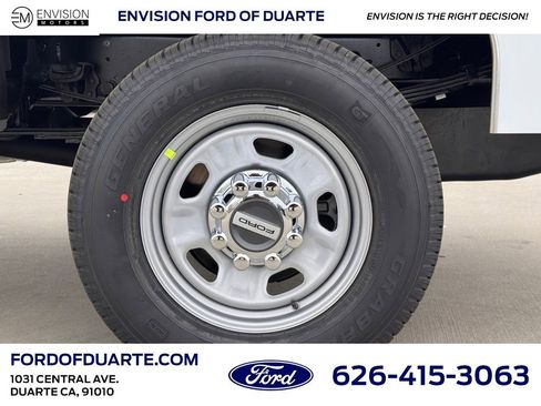 New 2025 Ford F350 XL w/ XL Chrome Package image 14