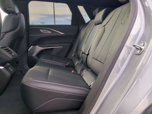 New 2026 Cadillac Lyriq V AWD/4WD image 27