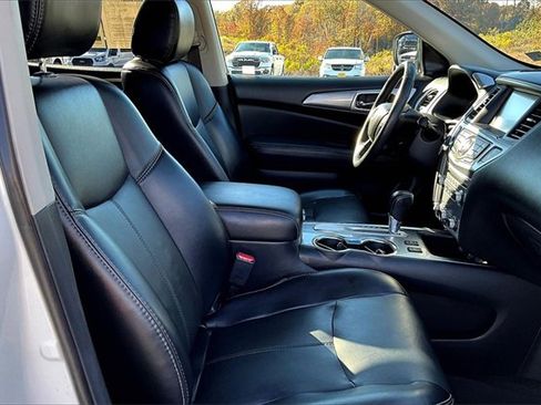 Used 2018 Nissan Pathfinder SL image 22