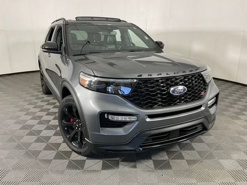 Used 2022 Ford Explorer ST w/ Equipment Group 401A AWD/4WD image 11