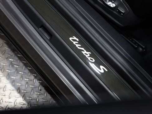 Used 2019 Porsche 911 Turbo S image 46