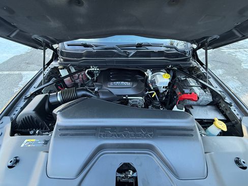 Used 2019 RAM 2500 Big Horn image 35