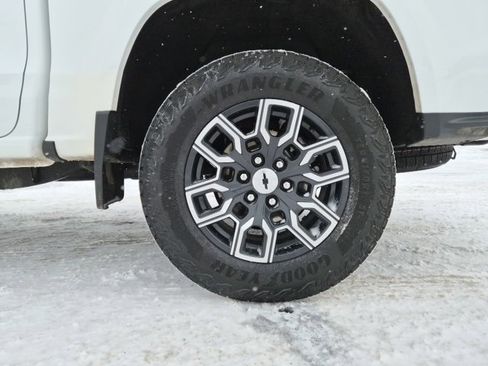 Certified 2024 Chevrolet Colorado Z71 w/ Z71 Convenience Package 2 image 11