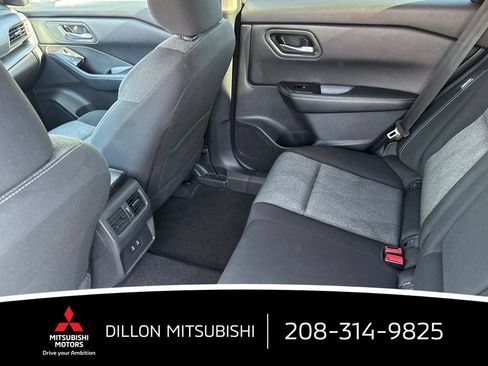 Used 2025 Nissan Rogue SV AWD/4WD image 15