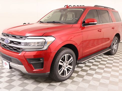 Used 2022 Ford Expedition XLT RWD image 11