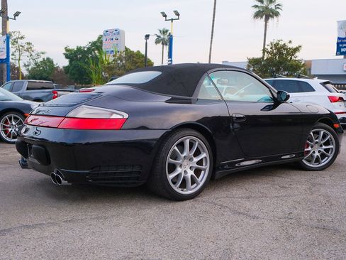 Used 2004 Porsche 911 Carrera 4S image 6