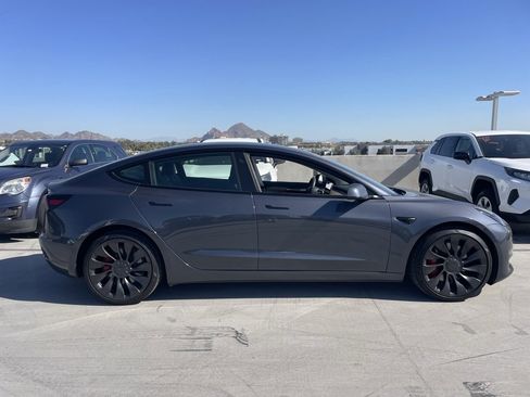 Used 2023 Tesla Model 3 Performance image 3