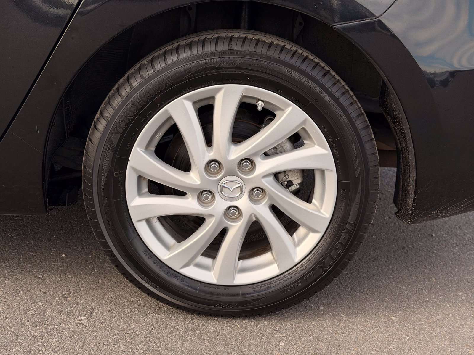 Used 2012 MAZDA MAZDA3 i Touring FWD image 12