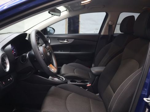 Used 2019 Kia Forte LXS FWD image 16