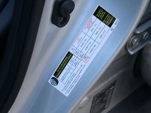 Used 2017 Nissan Rogue S FWD image 27