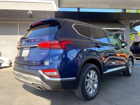 Used 2019 Hyundai Santa Fe SE AWD/4WD image 6