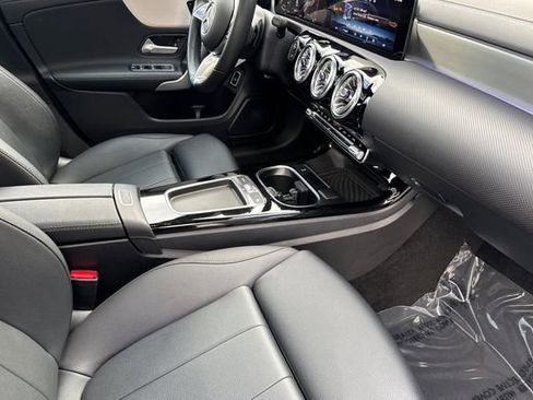 Used 2025 Mercedes-Benz CLA 250 4MATIC image 19