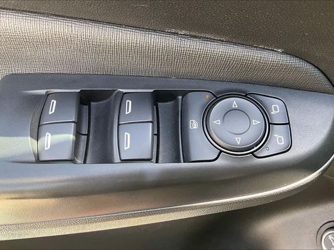 Used 2024 Buick Envista Preferred w/ Convenience I Package FWD image 31