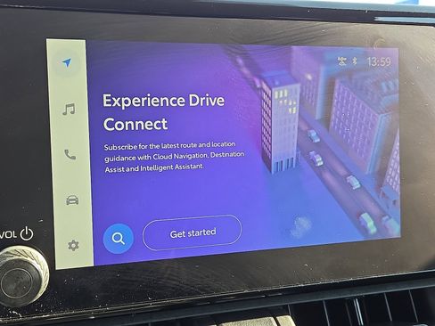 Used 2025 Toyota RAV4 XLE image 17