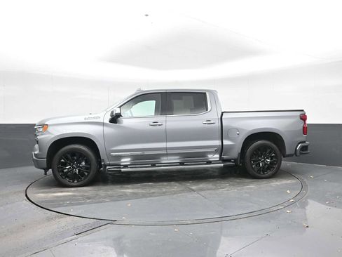 Used 2024 Chevrolet Silverado 1500 High Country w/ Technology Package image 4