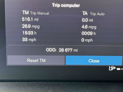 Used 2022 Volvo XC60 B6 R-Design w/ Advanced Package AWD/4WD image 13