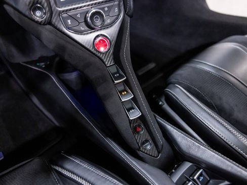 Used 2020 McLaren 720S Performance image 39