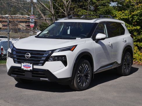 New 2026 Nissan Rogue Platinum w/ Platinum Premium Package AWD/4WD image 2