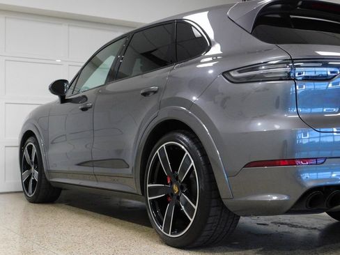 Used 2021 Porsche Cayenne GTS image 79