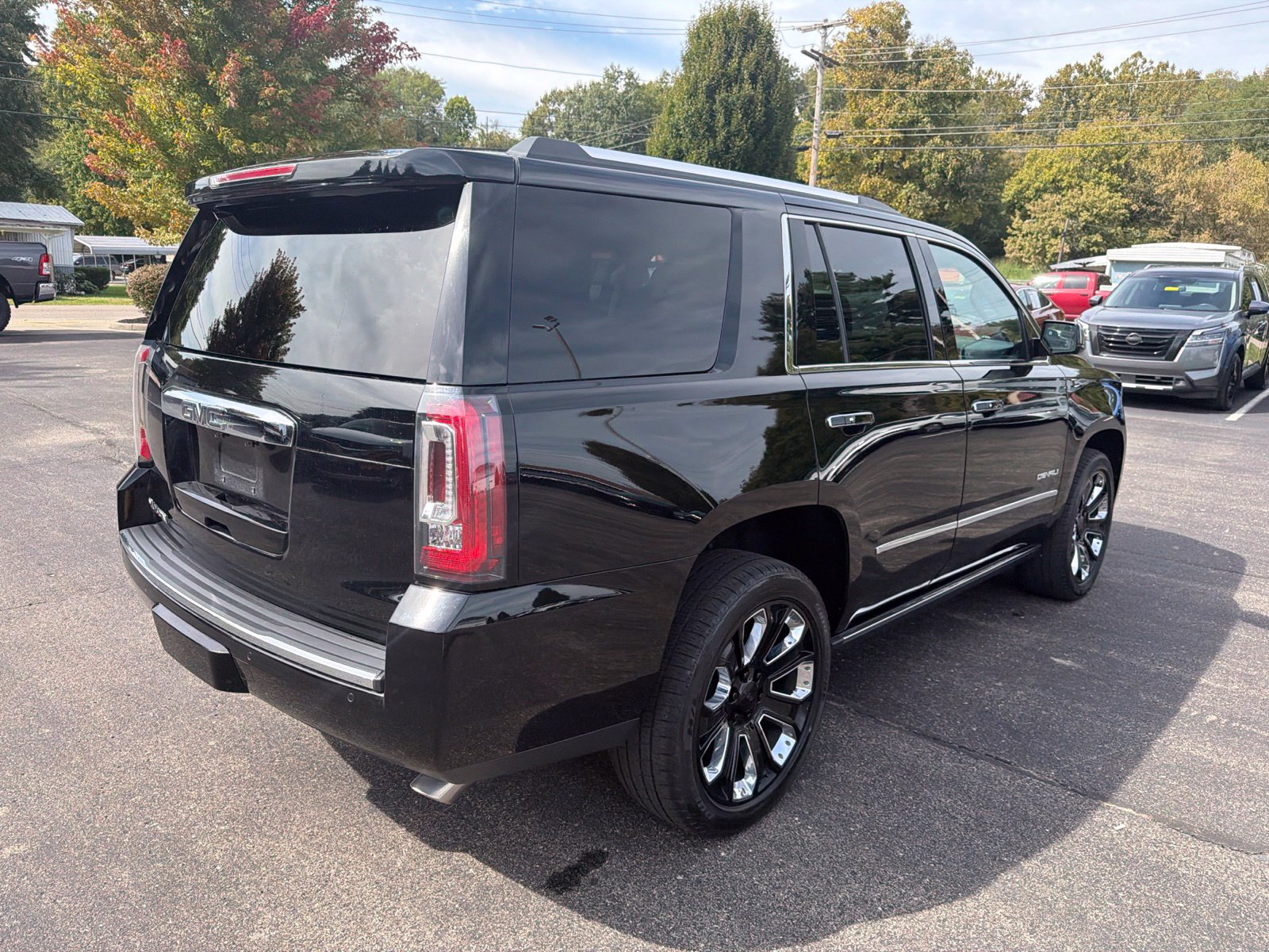 Used 2019 GMC Yukon Denali w/ Denali Ultimate Package AWD/4WD image 5