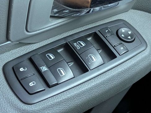 Used 2019 RAM 1500 Warlock w/ Electronics Group RWD image 22
