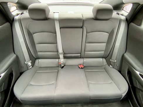 Used 2024 Chevrolet Malibu LT image 28