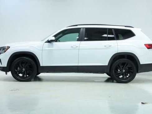 Used 2022 Volkswagen Atlas SE w/ Black Wheel Package FWD image 4
