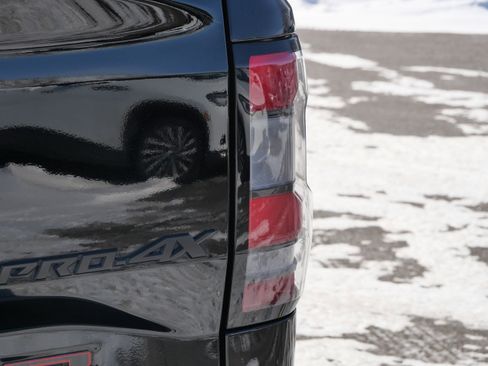 Used 2024 Nissan Frontier PRO-4X w/ Pro Convenience Package image 17