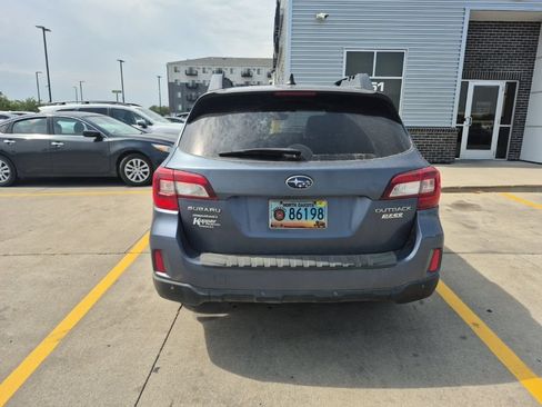 Used 2017 Subaru Outback 2.5i Limited AWD/4WD image 7