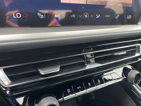 New 2026 Chevrolet Traverse LT w/ Driver Confidence Package image 22