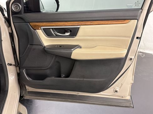 Used 2019 Honda CR-V Touring image 30