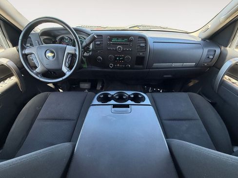 Used 2011 Chevrolet Silverado 3500 LT AWD/4WD image 11