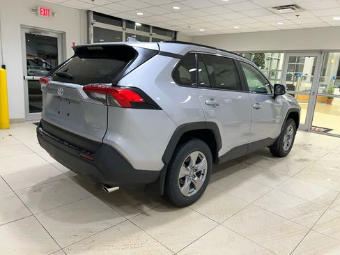 New 2025 Toyota RAV4 XLE w/ Convenience Package image 6