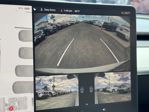 Used 2022 Tesla Model 3 image 16