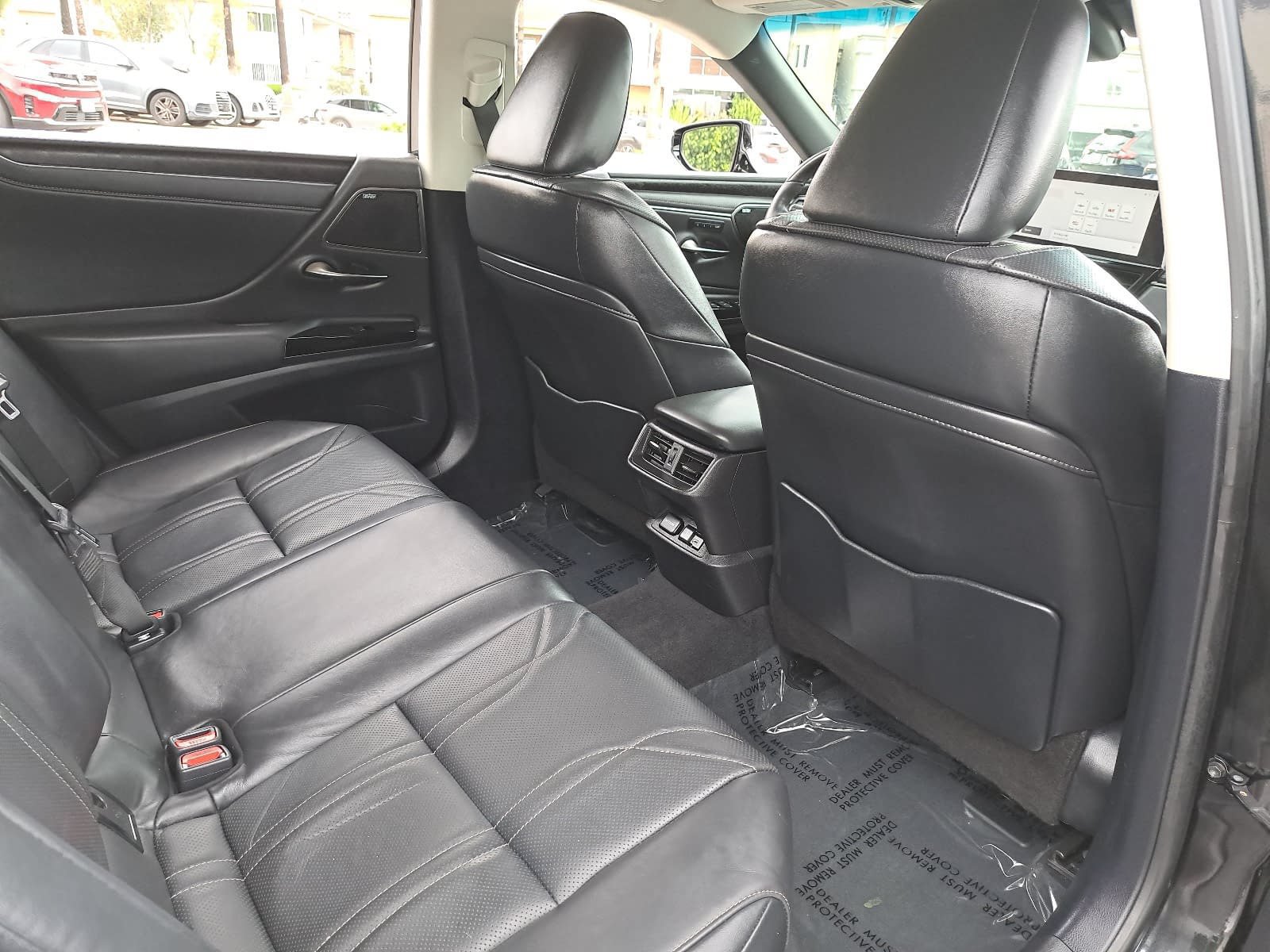 Used 2024 Lexus ES 300h w/ Accessory Package (Z1) FWD image 11