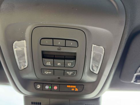 Certified 2025 Cadillac CT5 Premium Luxury w/ Sun And Sound Package AWD/4WD image 33