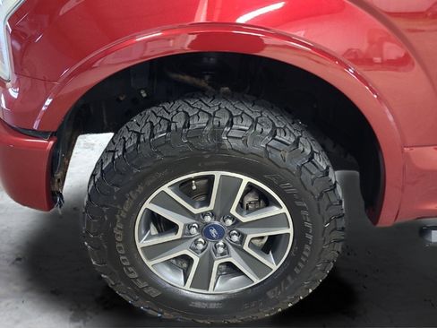 Used 2015 Ford F150 Lariat w/ Equipment Group 502A Luxury image 14