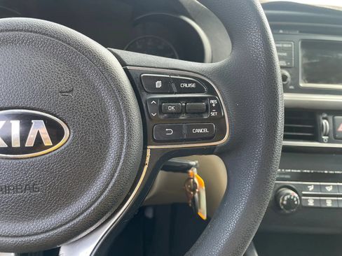 Used 2016 Kia Optima LX FWD image 16