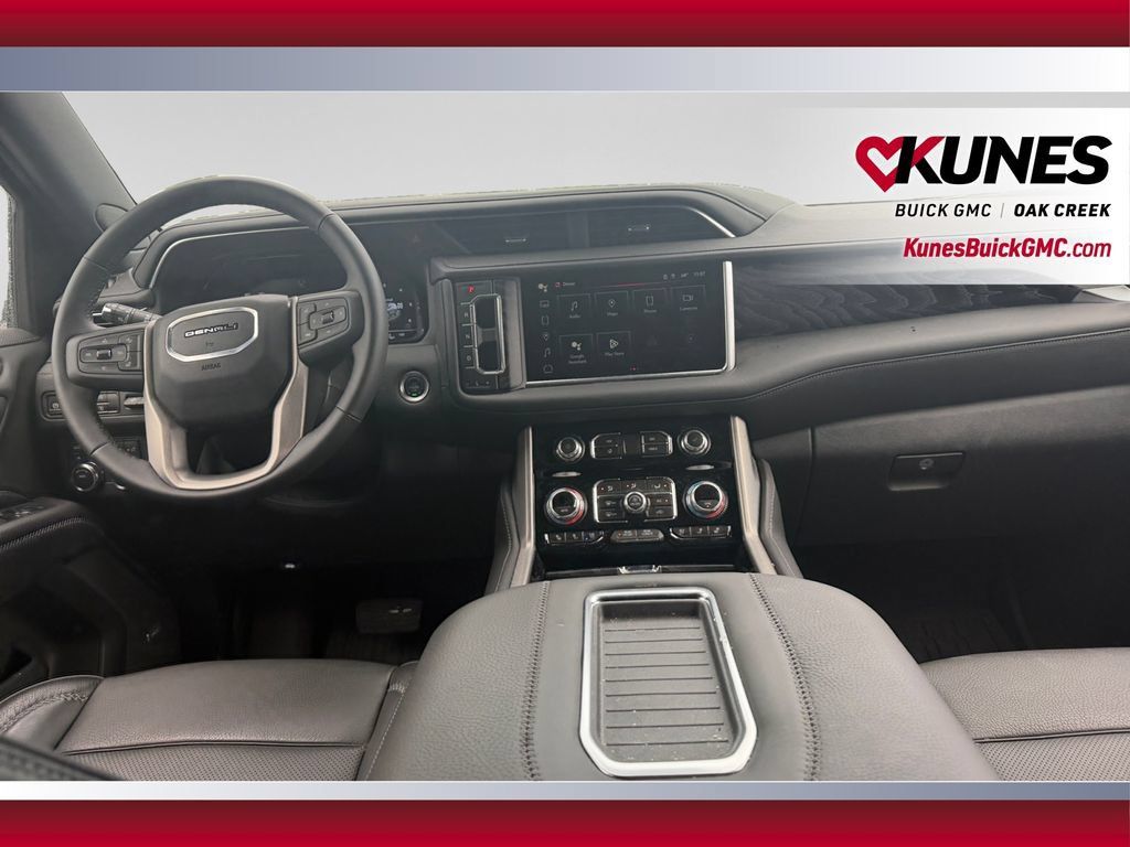 Used 2024 GMC Yukon Denali AWD/4WD image 25