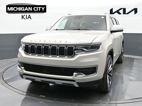 Used 2022 Jeep Wagoneer Series III w/ Premium Group I image 1