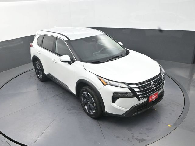 Used 2024 Nissan Rogue SV FWD image 23