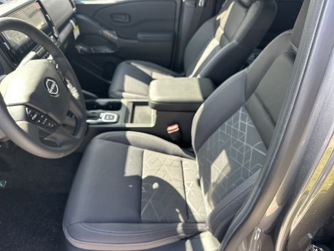 New 2026 Nissan Frontier SV image 18