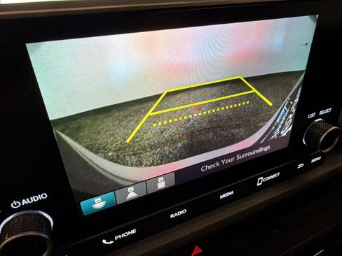 Used 2025 Honda CR-V LX image 20