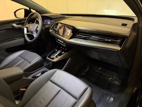 Used 2023 Audi Q4 e-tron Premium w/ Convenience Package AWD/4WD image 31