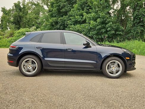 Certified 2021 Porsche Macan w/ Premium Package Plus AWD/4WD image 8