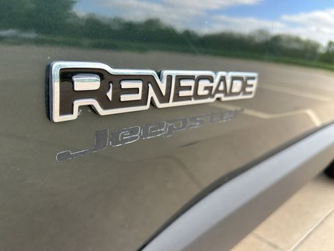 Used 2021 Jeep Renegade Sport AWD/4WD image 12