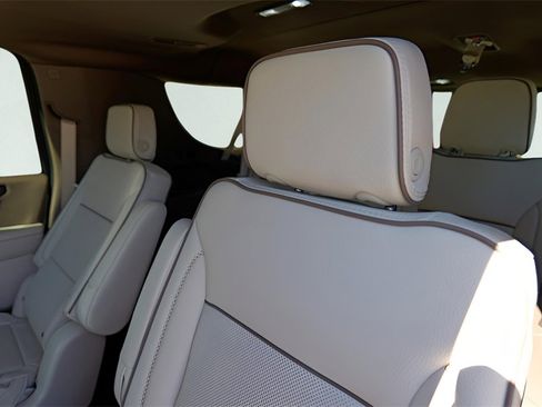 New 2026 GMC Yukon XL Denali w/ Denali Reserve Package image 23