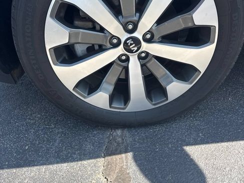 Used 2020 Kia Telluride S FWD image 7