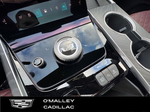 New 2026 Cadillac Escalade Luxury w/ LPO, Radiant Package image 25